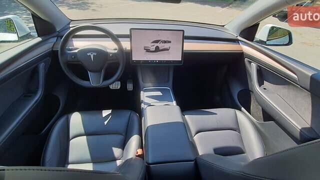 Белый Тесла Model Y, объемом двигателя 0 л и пробегом 62 тыс. км за 30700 $, фото 16 на Automoto.ua