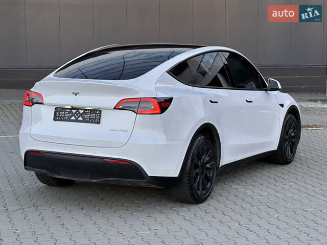 Белый Тесла Model Y, объемом двигателя 0 л и пробегом 47 тыс. км за 25900 $, фото 10 на Automoto.ua