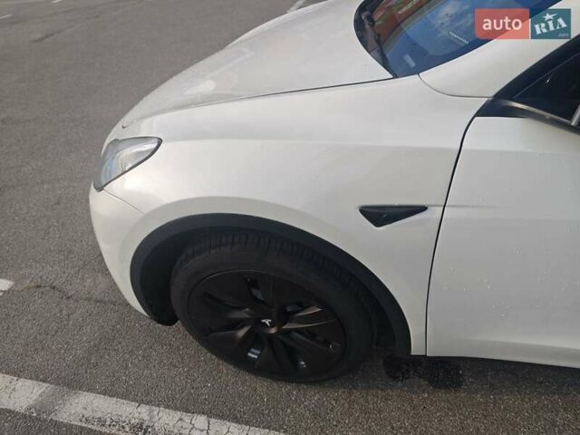 Белый Тесла Model Y, объемом двигателя 0 л и пробегом 38 тыс. км за 28000 $, фото 12 на Automoto.ua