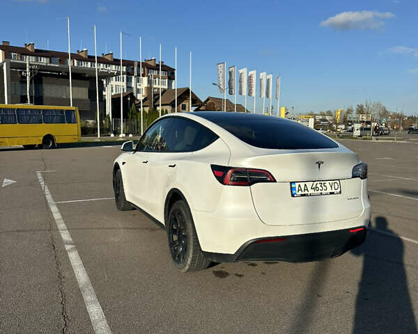Белый Тесла Model Y, объемом двигателя 0 л и пробегом 61 тыс. км за 27000 $, фото 5 на Automoto.ua