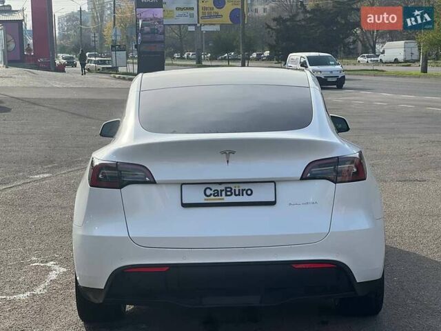 Белый Тесла Model Y, объемом двигателя 0 л и пробегом 31 тыс. км за 24999 $, фото 20 на Automoto.ua