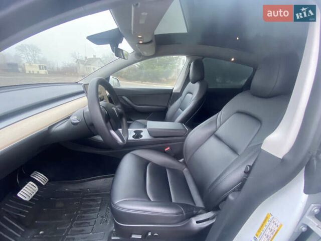 Белый Тесла Model Y, объемом двигателя 0 л и пробегом 58 тыс. км за 29500 $, фото 15 на Automoto.ua