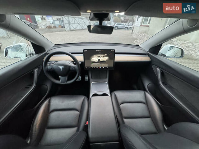 Белый Тесла Model Y, объемом двигателя 0 л и пробегом 29 тыс. км за 21700 $, фото 22 на Automoto.ua