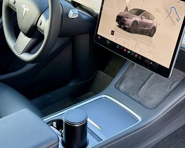 Белый Тесла Model Y, объемом двигателя 0 л и пробегом 23 тыс. км за 33777 $, фото 21 на Automoto.ua