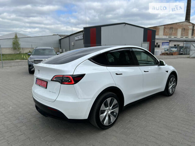 Белый Тесла Model Y, объемом двигателя 0 л и пробегом 14 тыс. км за 28500 $, фото 6 на Automoto.ua