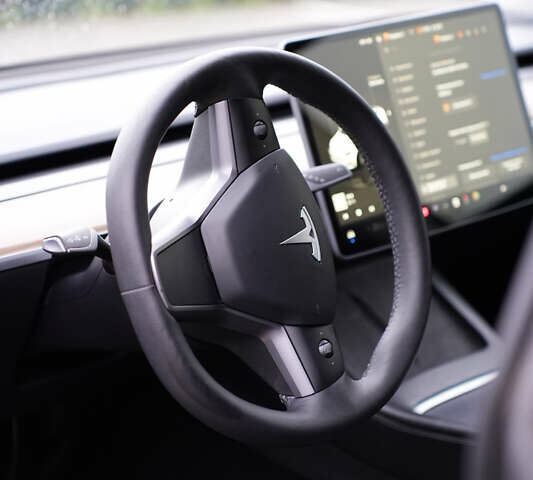 Білий Тесла Model Y, об'ємом двигуна 0 л та пробігом 53 тис. км за 27500 $, фото 7 на Automoto.ua