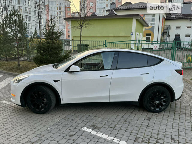 Білий Тесла Model Y, об'ємом двигуна 0 л та пробігом 18 тис. км за 39500 $, фото 1 на Automoto.ua