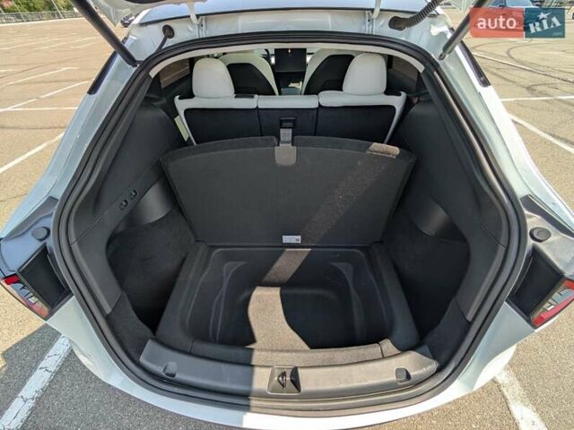 Белый Тесла Model Y, объемом двигателя 0 л и пробегом 39 тыс. км за 29500 $, фото 29 на Automoto.ua