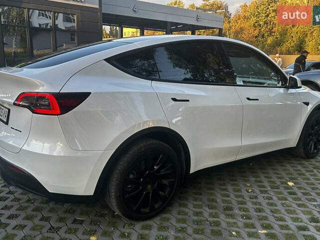 Тесла Model Y 2022 в Тернополе на Automoto.ua Белый Тесла Model Y, объемом двигателя 0 л и пробегом 52 тыс. км за 27300 $, фото 3 на Automoto.ua