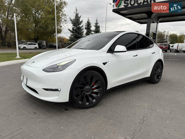 Білий Тесла Model Y, об'ємом двигуна 0 л та пробігом 38 тис. км за 28500 $, фото 1 на Automoto.ua