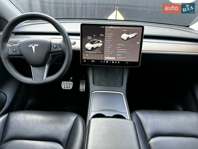 Белый Тесла Model Y, объемом двигателя 0 л и пробегом 61 тыс. км за 24700 $, фото 13 на Automoto.ua
