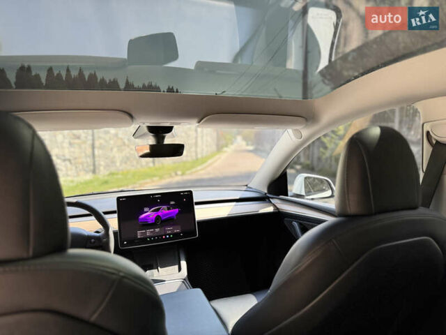 Белый Тесла Model Y, объемом двигателя 0 л и пробегом 67 тыс. км за 23999 $, фото 24 на Automoto.ua
