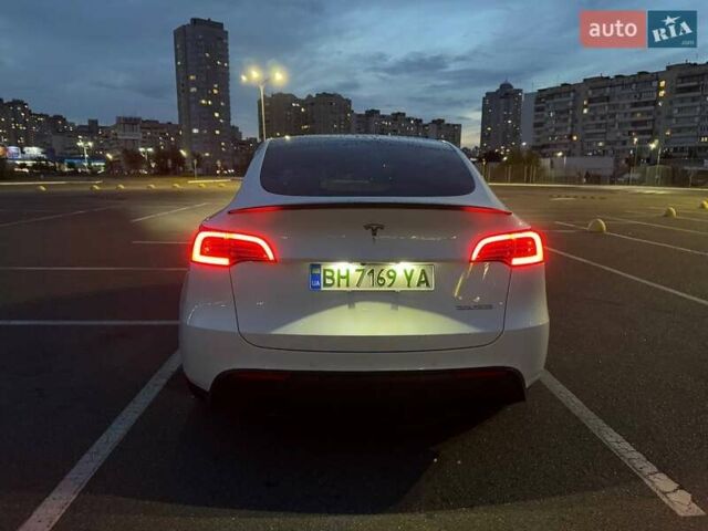 Тесла Model Y 2022 в Киеве на Automoto.ua Белый Тесла Model Y, объемом двигателя 0 л и пробегом 65 тыс. км за 28000 $, фото 7 на Automoto.ua