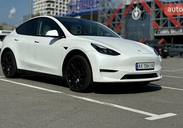 Тесла Model Y 2022 в Киеве на Automoto.ua Белый Тесла Model Y, объемом двигателя 0 л и пробегом 28 тыс. км за 26000 $, фото 10 на Automoto.ua