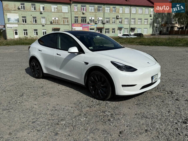 Белый Тесла Model Y, объемом двигателя 0 л и пробегом 57 тыс. км за 31000 $, фото 1 на Automoto.ua