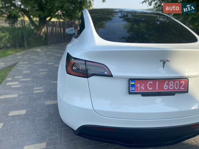 Белый Тесла Model Y, объемом двигателя 0 л и пробегом 58 тыс. км за 24000 $, фото 42 на Automoto.ua