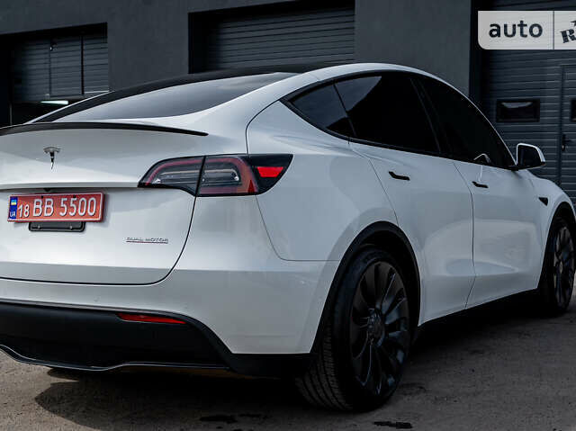 Белый Тесла Model Y, объемом двигателя 0 л и пробегом 10 тыс. км за 27900 $, фото 4 на Automoto.ua