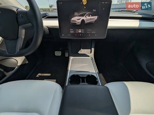 Белый Тесла Model Y, объемом двигателя 0 л и пробегом 39 тыс. км за 29500 $, фото 20 на Automoto.ua