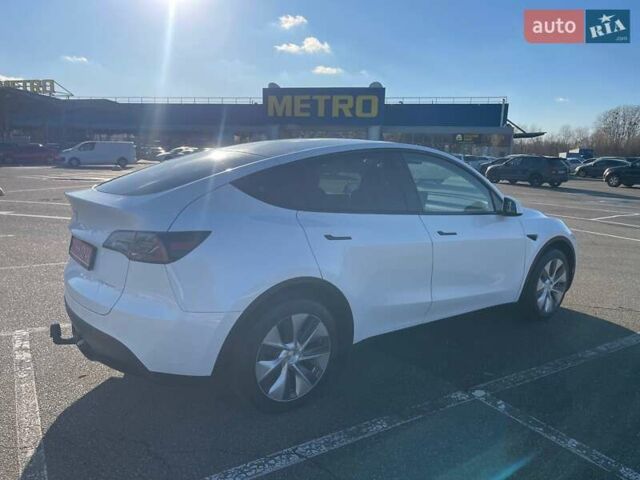 Білий Тесла Model Y, об'ємом двигуна 0 л та пробігом 43 тис. км за 32500 $, фото 8 на Automoto.ua