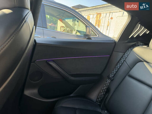 Белый Тесла Model Y, объемом двигателя 0 л и пробегом 62 тыс. км за 39500 $, фото 17 на Automoto.ua
