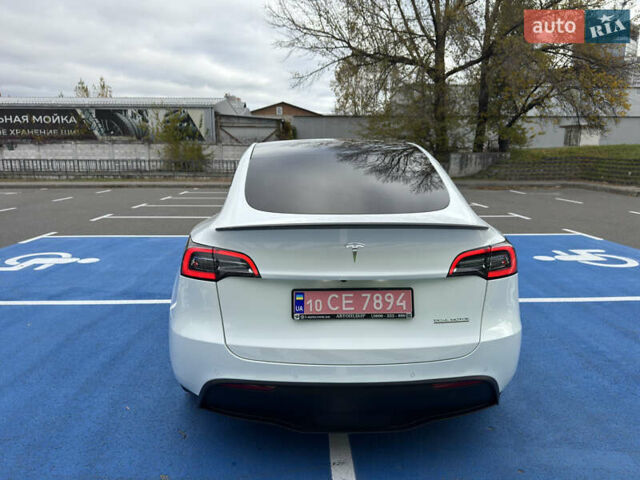 Белый Тесла Model Y, объемом двигателя 0 л и пробегом 68 тыс. км за 35000 $, фото 4 на Automoto.ua