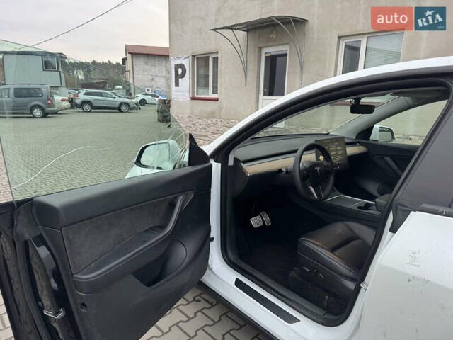 Белый Тесла Model Y, объемом двигателя 0 л и пробегом 29 тыс. км за 21700 $, фото 15 на Automoto.ua