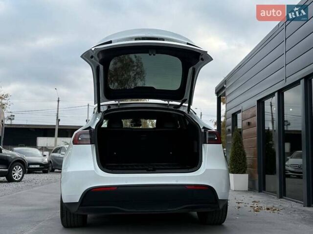 Тесла Model Y 2022 в Ровно на Automoto.ua Белый Тесла Model Y, объемом двигателя 0 л и пробегом 83 тыс. км за 22500 $, фото 20 на Automoto.ua