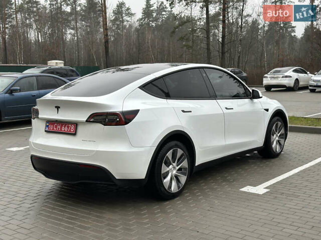 Белый Тесла Model Y, объемом двигателя 0 л и пробегом 117 тыс. км за 24999 $, фото 4 на Automoto.ua