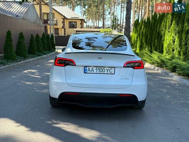 Белый Тесла Model Y, объемом двигателя 0 л и пробегом 72 тыс. км за 30500 $, фото 5 на Automoto.ua