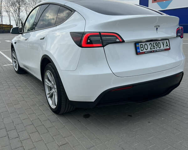 Білий Тесла Model Y, об'ємом двигуна 0 л та пробігом 15 тис. км за 36900 $, фото 18 на Automoto.ua