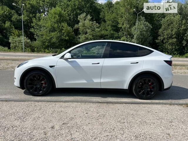 Белый Тесла Model Y, объемом двигателя 0 л и пробегом 19 тыс. км за 35900 $, фото 14 на Automoto.ua