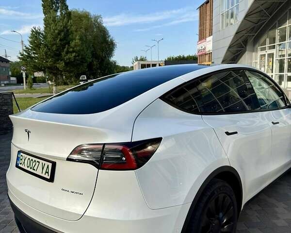 Белый Тесла Model Y, объемом двигателя 0 л и пробегом 23 тыс. км за 33777 $, фото 8 на Automoto.ua