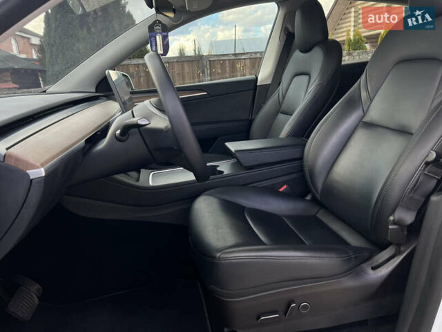 Тесла Model Y 2022 у Калиновке на Automoto.ua Білий Тесла Model Y, об'ємом двигуна 0 л та пробігом 50 тис. км за 24700 $, фото 16 на Automoto.ua