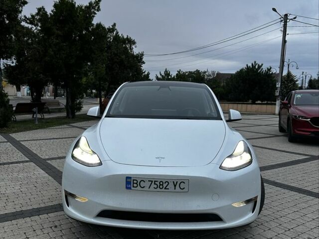 Тесла Model Y 2022 в Одессе на Automoto.ua Белый Тесла Model Y, объемом двигателя 0 л и пробегом 42 тыс. км за 28200 $, фото 1 на Automoto.ua