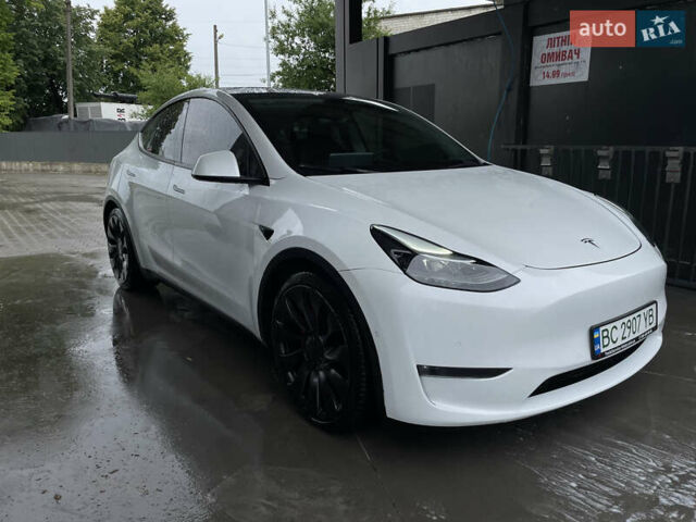 Белый Тесла Model Y, объемом двигателя 0 л и пробегом 48 тыс. км за 32000 $, фото 5 на Automoto.ua
