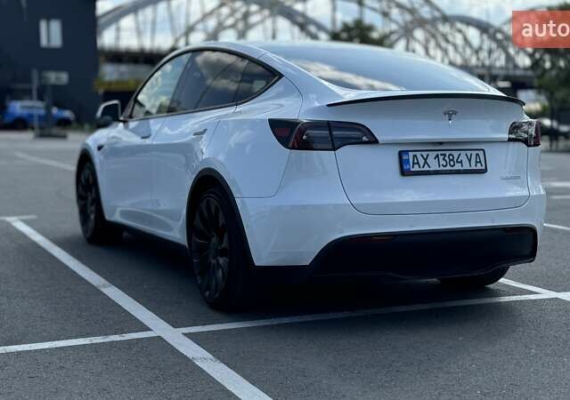 Тесла Model Y 2022 в Киеве на Automoto.ua Белый Тесла Model Y, объемом двигателя 0 л и пробегом 28 тыс. км за 26000 $, фото 12 на Automoto.ua