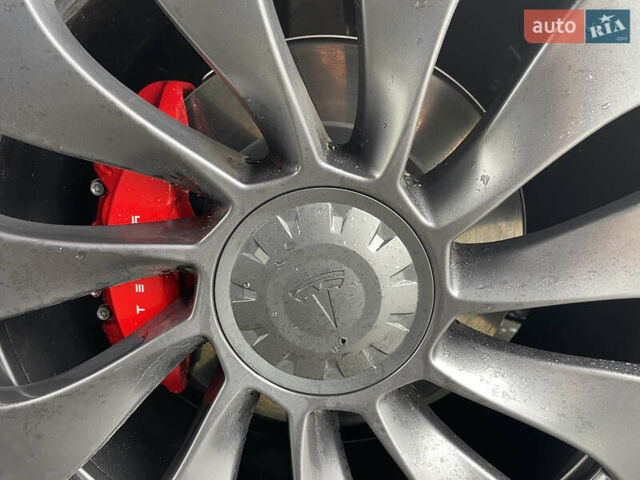 Белый Тесла Model Y, объемом двигателя 0 л и пробегом 48 тыс. км за 32000 $, фото 14 на Automoto.ua