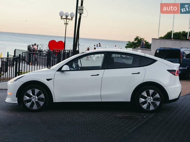 Белый Тесла Model Y, объемом двигателя 0 л и пробегом 45 тыс. км за 28900 $, фото 13 на Automoto.ua