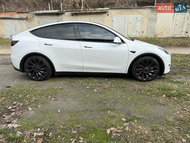 Белый Тесла Model Y, объемом двигателя 0 л и пробегом 50 тыс. км за 39900 $, фото 3 на Automoto.ua