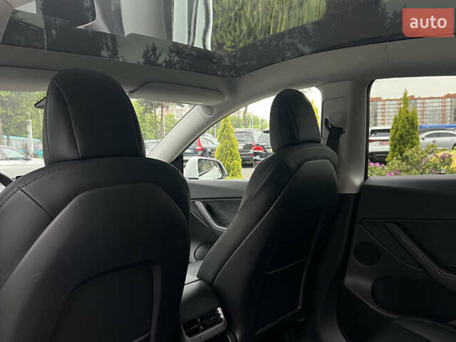 Білий Тесла Model Y, об'ємом двигуна 0 л та пробігом 23 тис. км за 37500 $, фото 12 на Automoto.ua