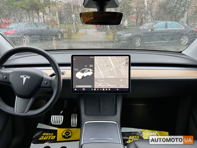 Белый Тесла Model Y, объемом двигателя 82 л и пробегом 22 тыс. км за 41600 $, фото 10 на Automoto.ua