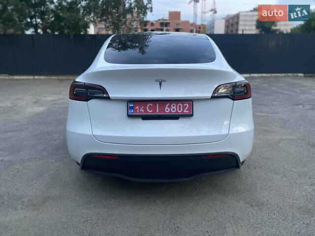 Белый Тесла Model Y, объемом двигателя 0 л и пробегом 58 тыс. км за 24000 $, фото 27 на Automoto.ua