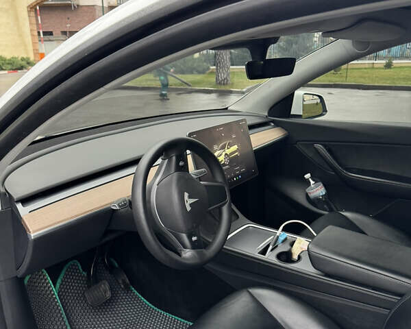 Білий Тесла Model Y, об'ємом двигуна 0 л та пробігом 96 тис. км за 22499 $, фото 14 на Automoto.ua
