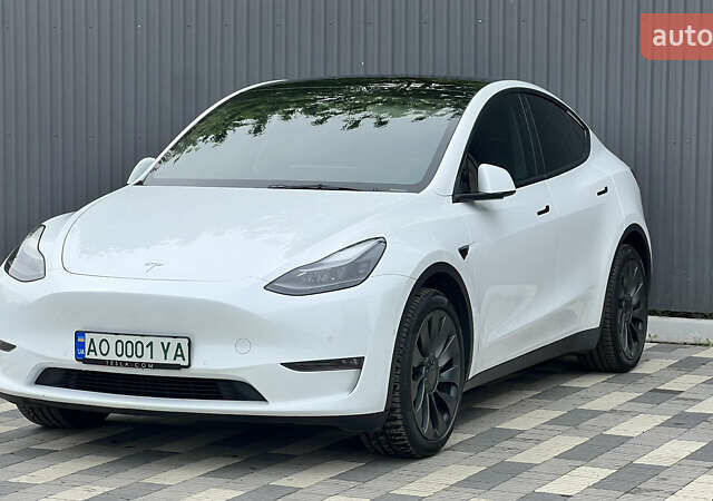 Белый Тесла Model Y, объемом двигателя 0 л и пробегом 90 тыс. км за 34999 $, фото 5 на Automoto.ua