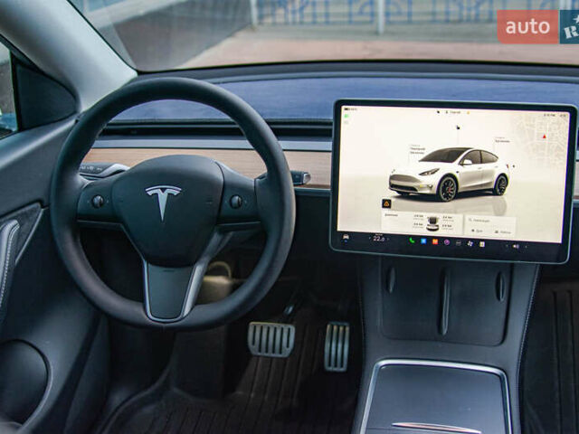 Белый Тесла Model Y, объемом двигателя 0 л и пробегом 20 тыс. км за 36900 $, фото 45 на Automoto.ua