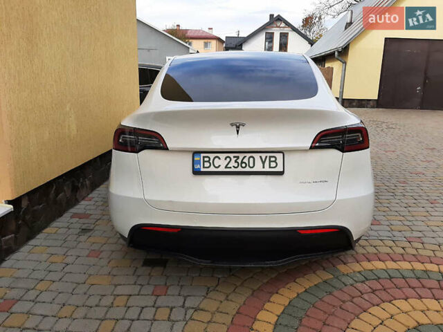 Білий Тесла Model Y, об'ємом двигуна 0 л та пробігом 27 тис. км за 28000 $, фото 3 на Automoto.ua