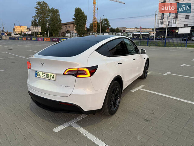 Белый Тесла Model Y, объемом двигателя 0 л и пробегом 81 тыс. км за 25900 $, фото 26 на Automoto.ua
