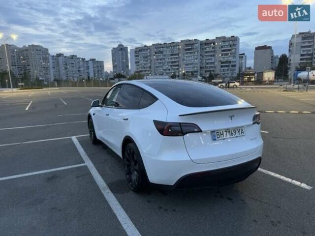 Тесла Model Y 2022 в Киеве на Automoto.ua Белый Тесла Model Y, объемом двигателя 0 л и пробегом 65 тыс. км за 28000 $, фото 3 на Automoto.ua