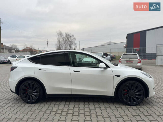 Белый Тесла Model Y, объемом двигателя 0 л и пробегом 29 тыс. км за 21700 $, фото 7 на Automoto.ua