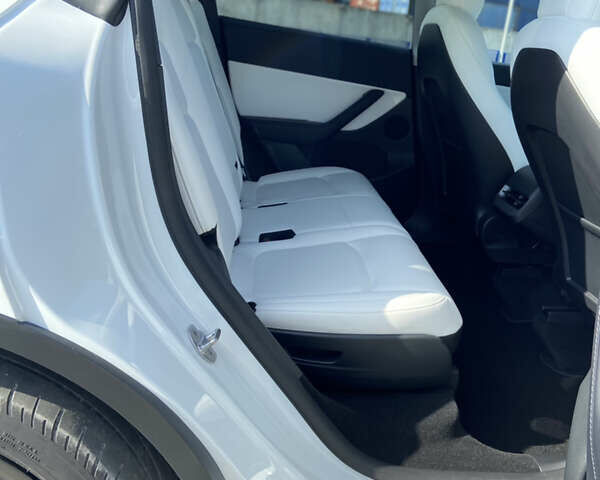 Белый Тесла Model Y, объемом двигателя 0 л и пробегом 39 тыс. км за 24400 $, фото 20 на Automoto.ua